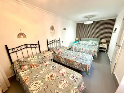 Casa aparellada en venda a Centro ciudad, imagen 5