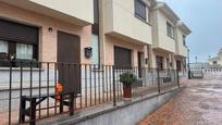 Exterior view of Flat for sale in Cenicientos  with Parquet flooring