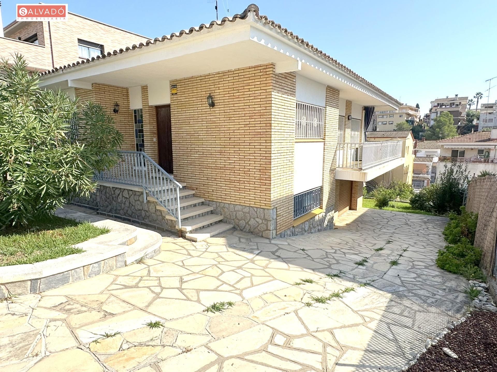Exterior view of House or chalet for sale in Calafell  with Air Conditioner, Heating and Private garden