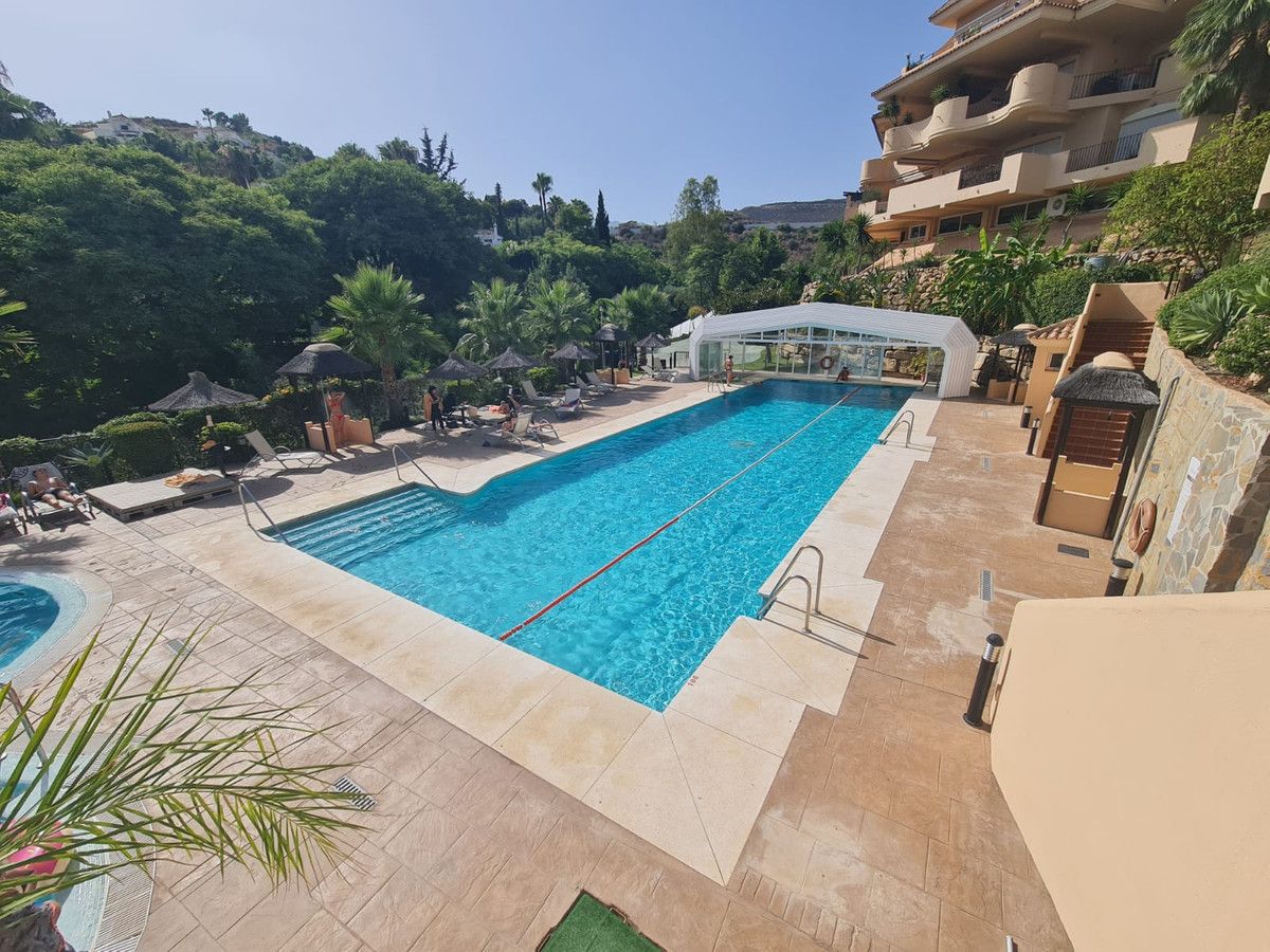 Swimming pool of Planta baja to rent in Marbella  with Air Conditioner, Heating and Terrace