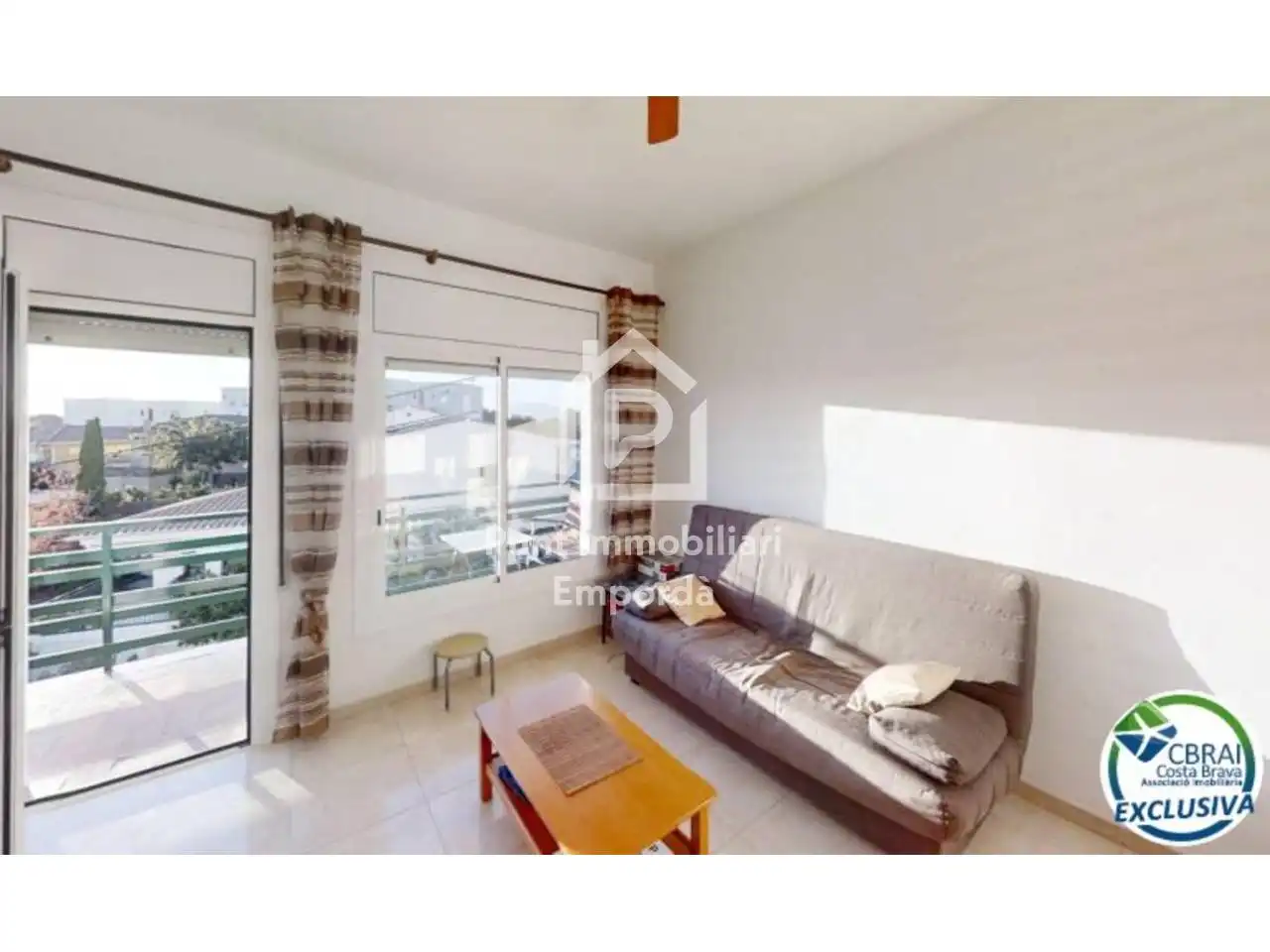 Vista exterior de Apartament en venda en Roses amb Terrassa, Moblat i Balcó