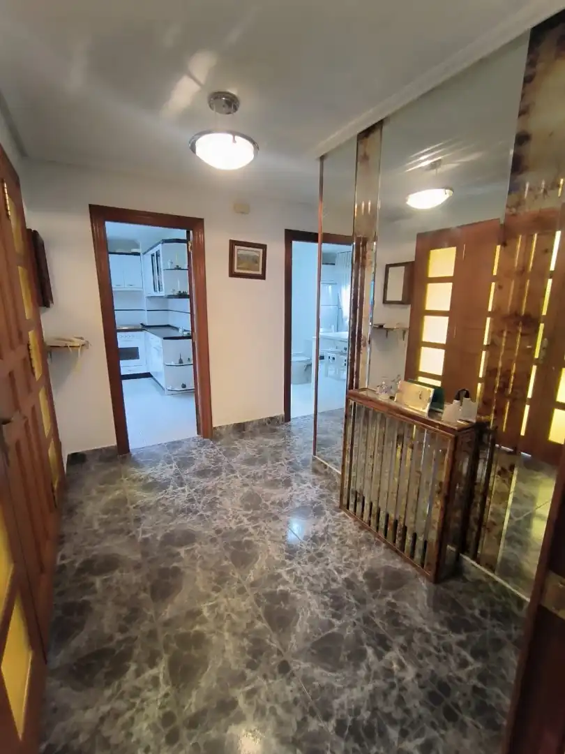 Casa o chalet en venta en Medina de Pomar con Calefacción, Jardín privado y Terraza