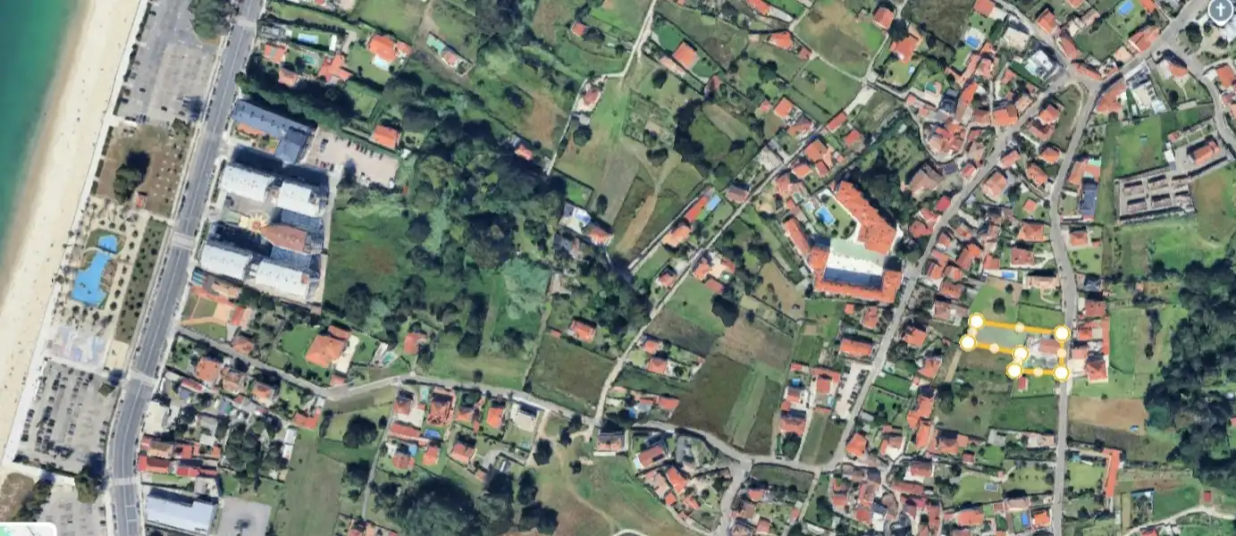 Casa o xalet en venda en Vigo  amb Calefacció, Jardí privat i Parquet