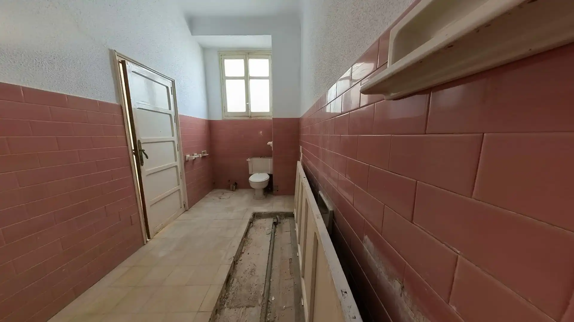 Baño de Piso en venta en Baena