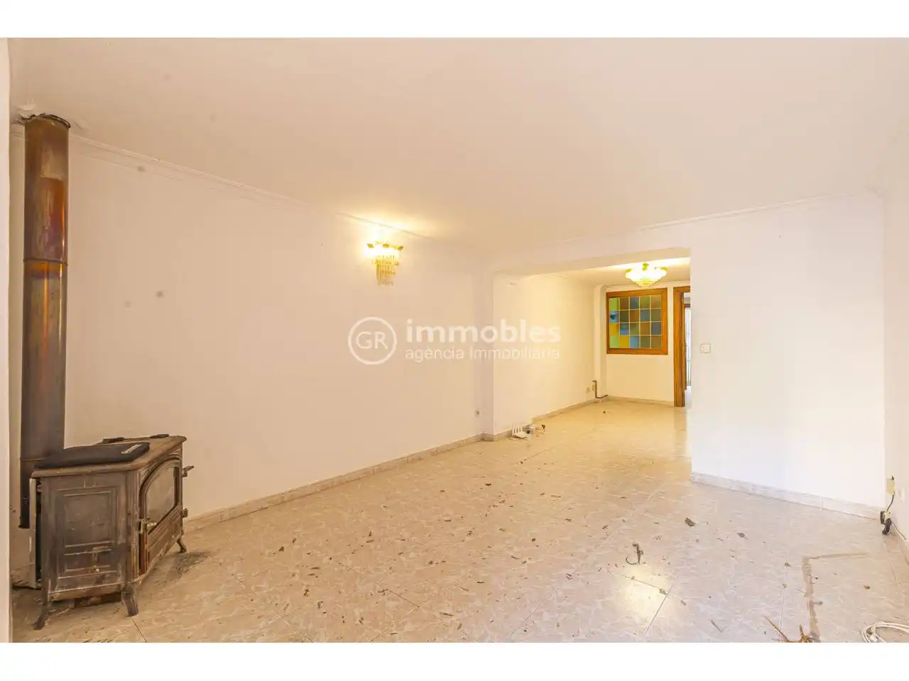 Einfamilien-Reihenhaus zum Verkauf in Alaró mit Privatgarten und Terrasse
