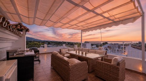 Adosado Reformado con Terraza Panorámica en la Azotea  Aloha Pueblo, Nueva Andalucía