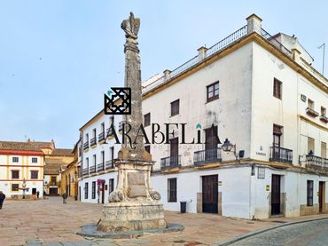 Casa amb balcó en venda a Centro