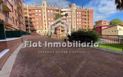 Exterior view of Flat for sale in Castro-Urdiales  with Heating, Terrace and Storage room