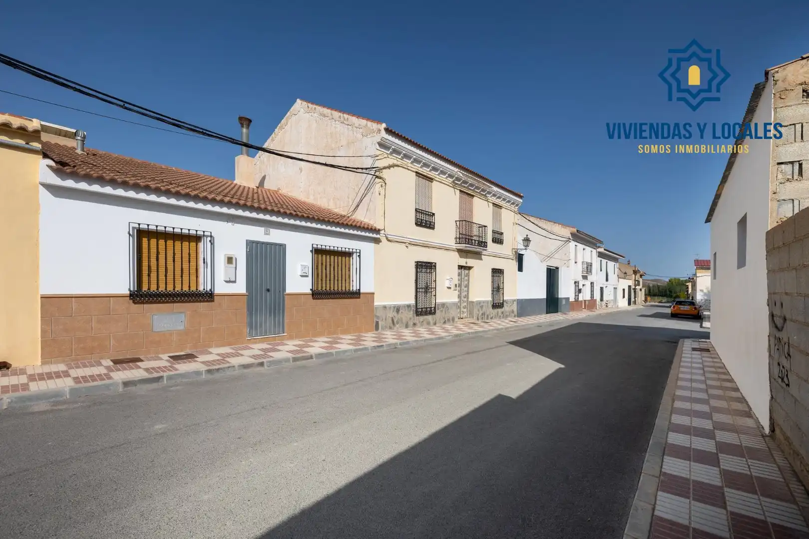 Vista exterior de Casa adosada en venta en Cacín con Amueblado