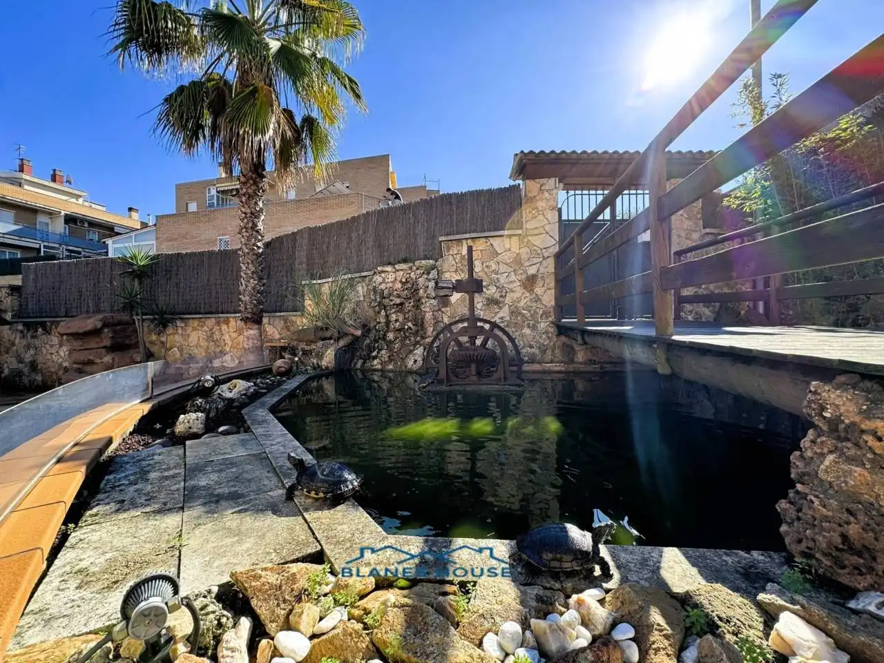 Vista exterior de Casa o xalet en venda en Blanes amb Aire condicionat, Calefacció i Jardí privat