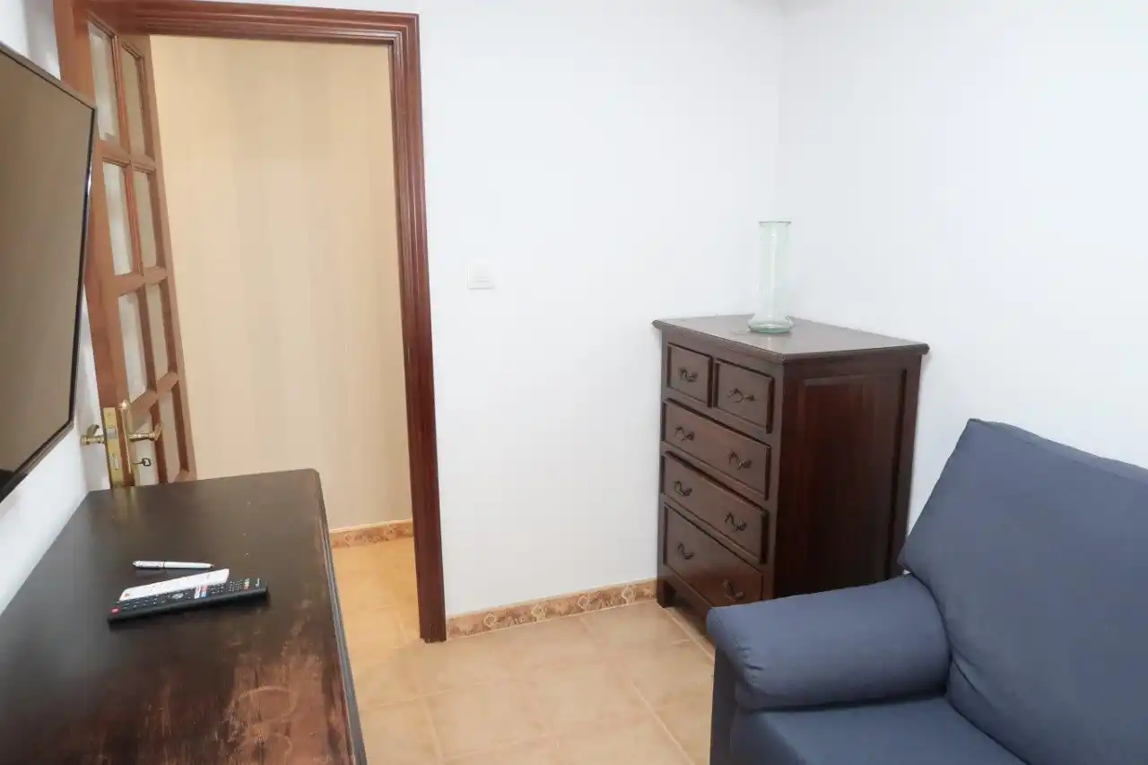 Schlafzimmer von Wohnung zur Miete in A Coruña Capital  mit Heizung und Möbliert