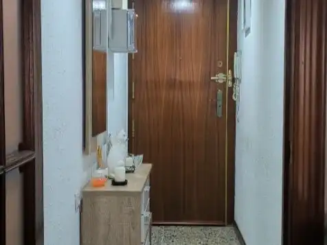 Flat for sale in Carrer de la Torre Vélez 1, imagen 2