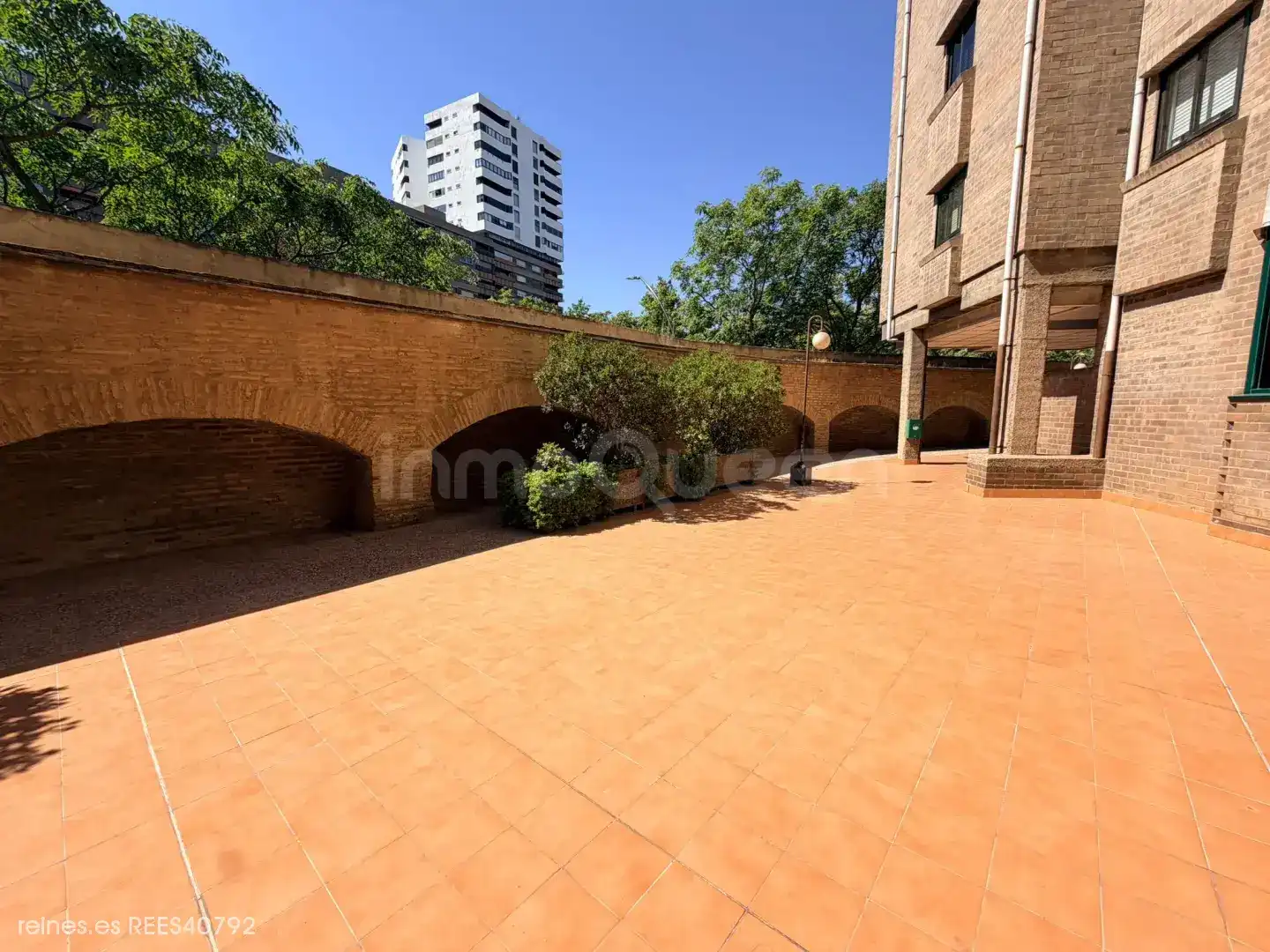 Vista exterior de Pis en venda en Zaragoza amb Calefacció i Moblat