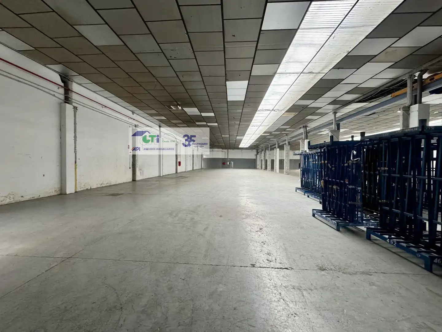 Nau industrial de lloguer en Zaragoza