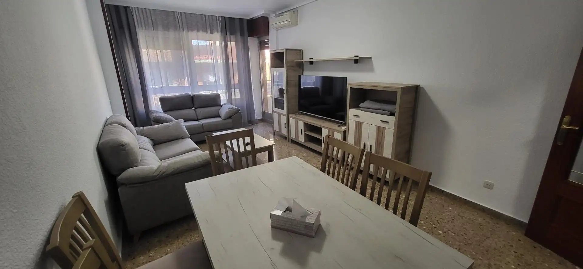 Living room of Flat for rent in Albacete  with Air Conditioner, Heating and Furnished