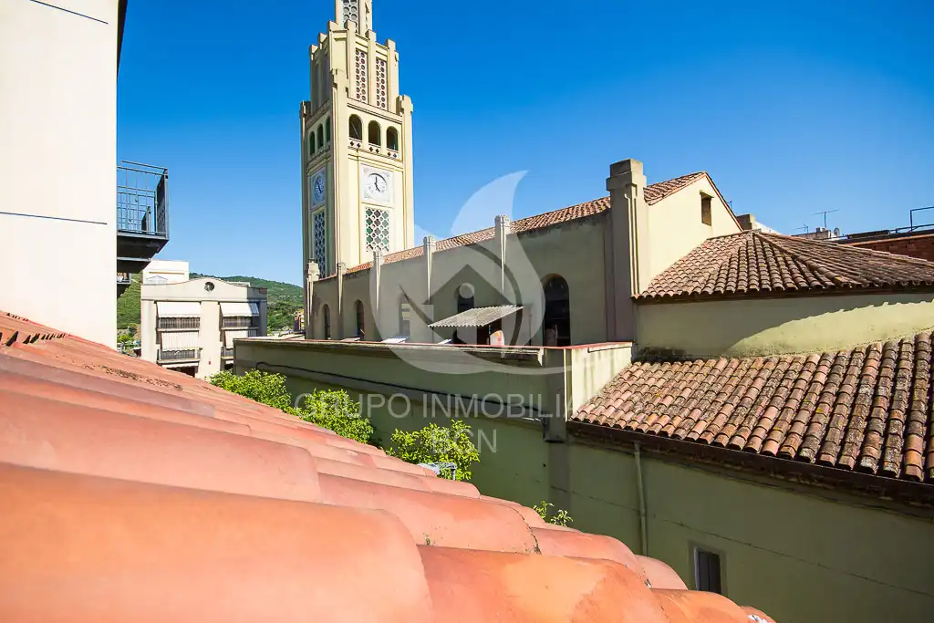 Exterior view of Houses for sale in Montcada i Reixac  with Air Conditioner, Heating and Terrace