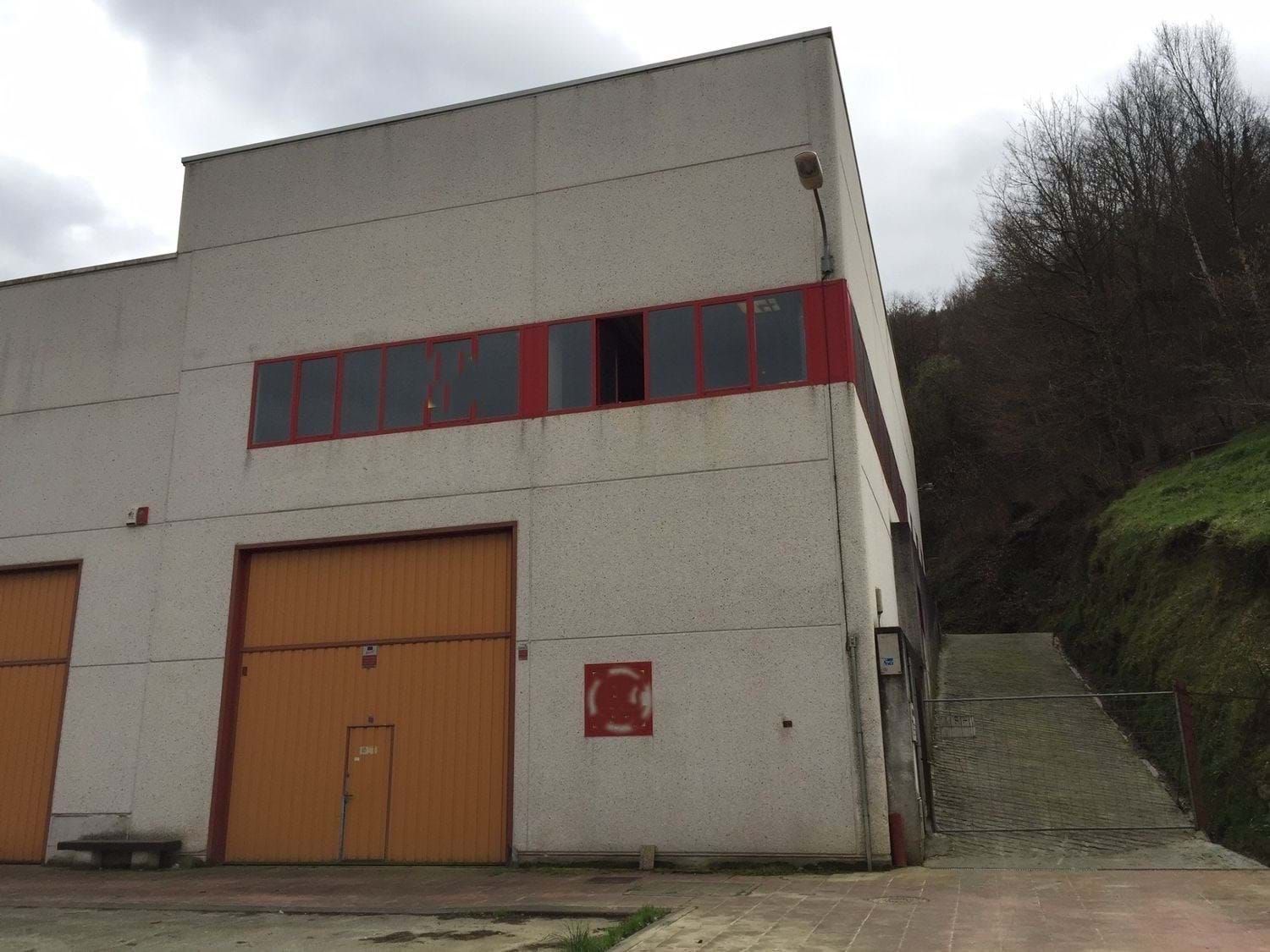 Exterior view of Industrial buildings for sale in Ermua