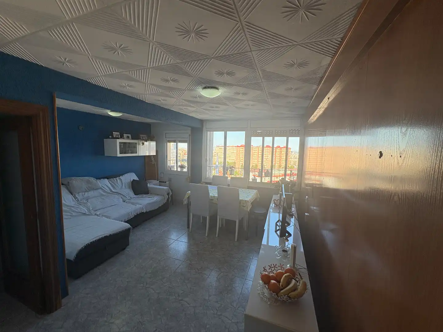 Sala de estar de Piso en venta en Cornellà de Llobregat con Amueblado