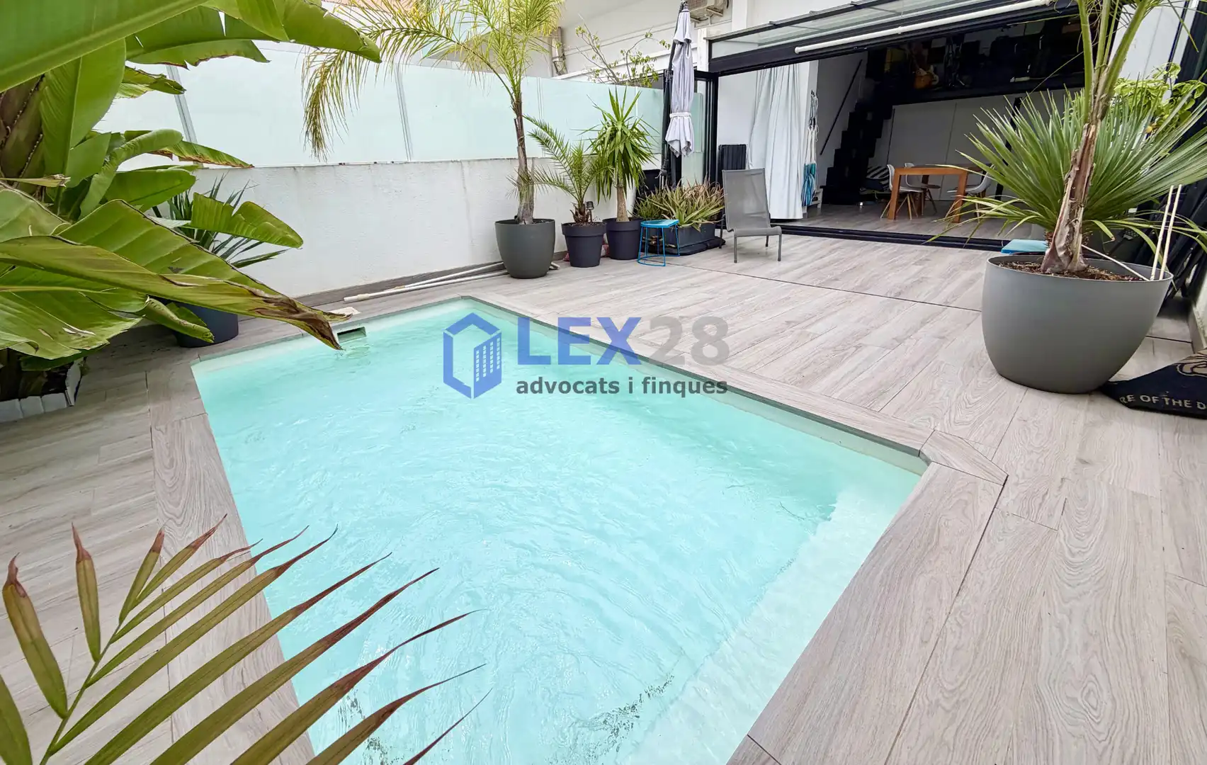 Swimming pool of Detached homes for sale in Badalona  with Air Conditioner, Heating and Private garden