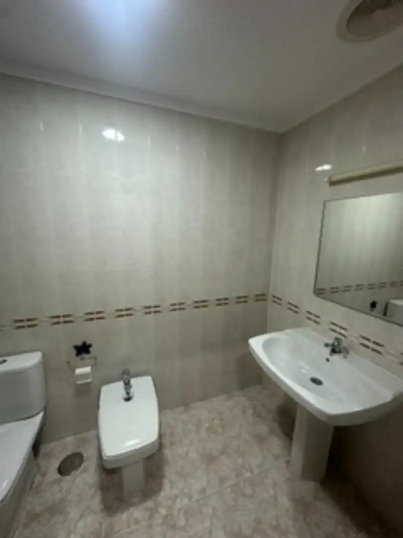 Bathroom of Flat for sale in Elche / Elx  with Heating and Balcony