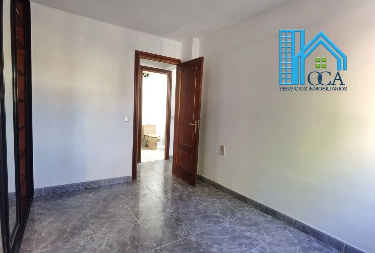 Flat for sale in Calle de los Arrayanes, Aluche