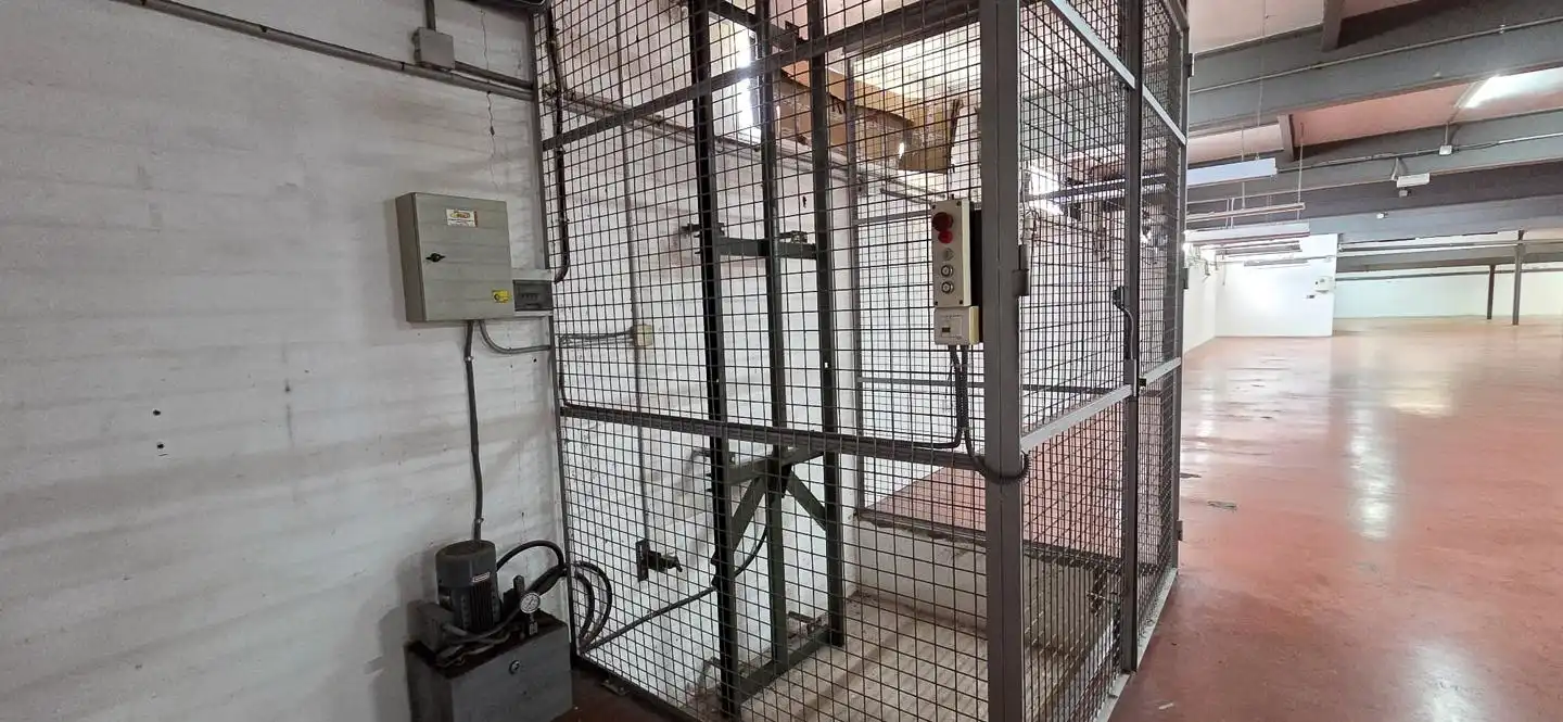 Nave industrial de alquiler en Elche / Elx