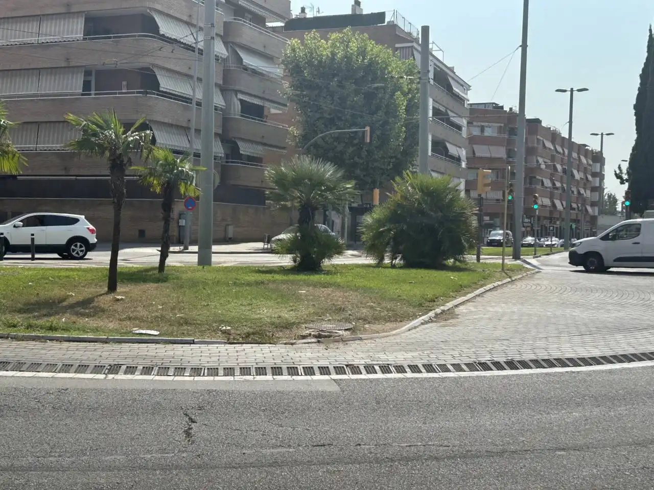 Vista exterior de Local de alquiler en Sant Joan Despí