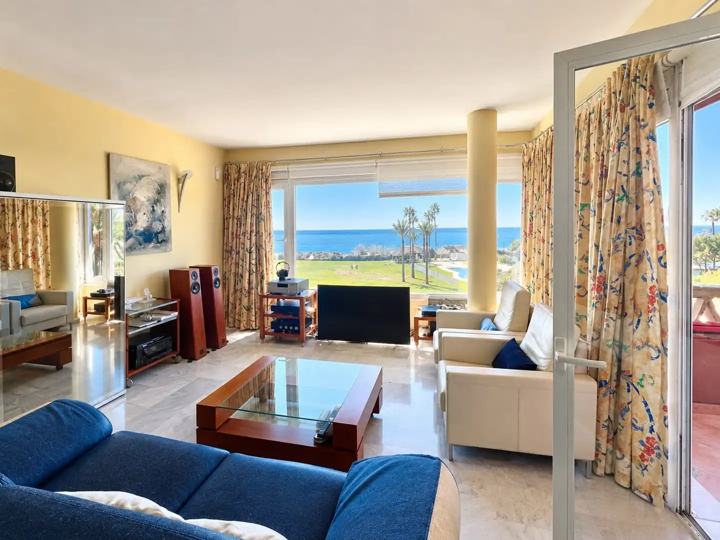 Sala de estar de Piso en venta en Elviria - Cabopino