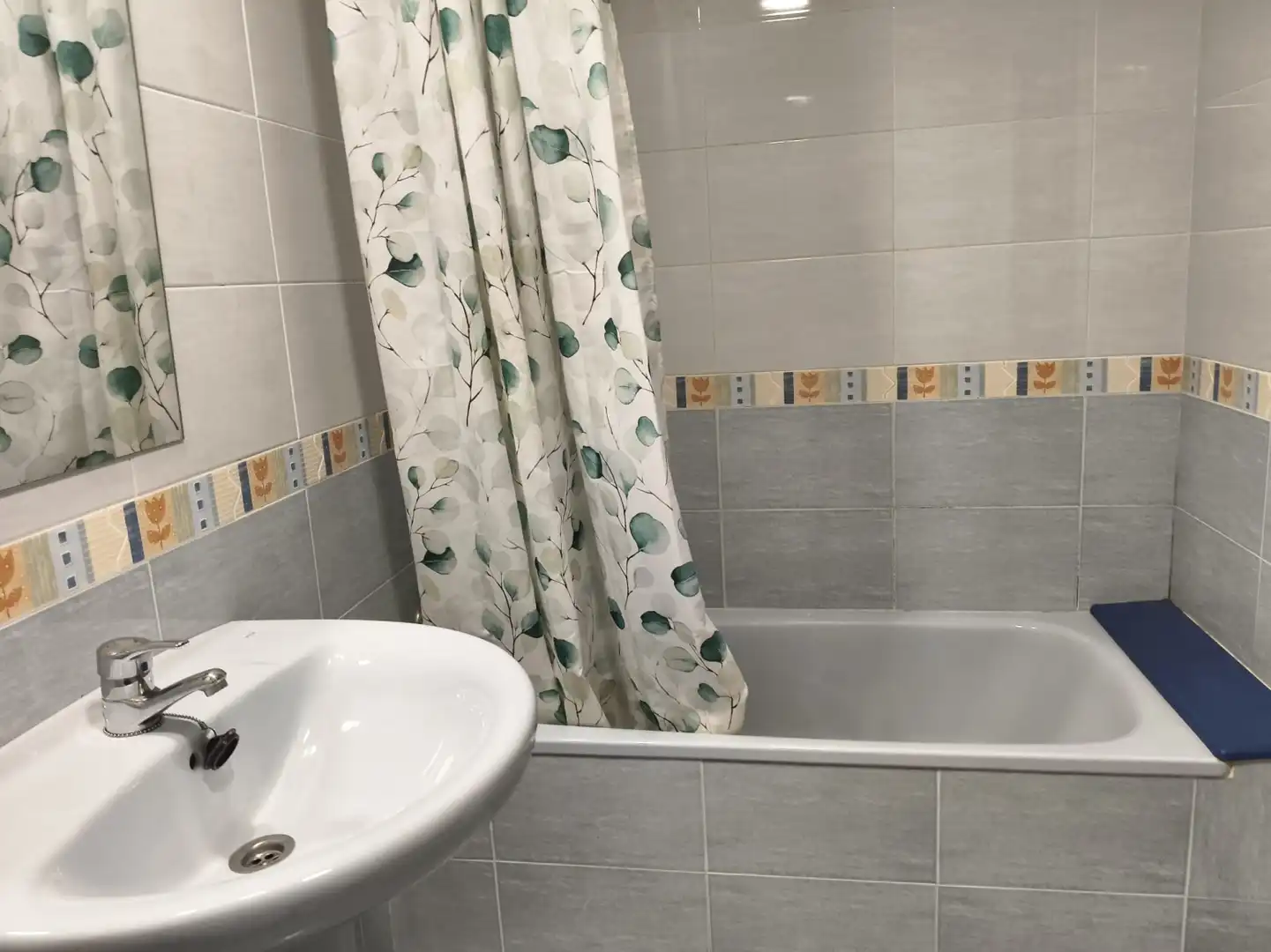 Baño de Piso de alquiler en Liérganes con Calefacción, Terraza y Trastero