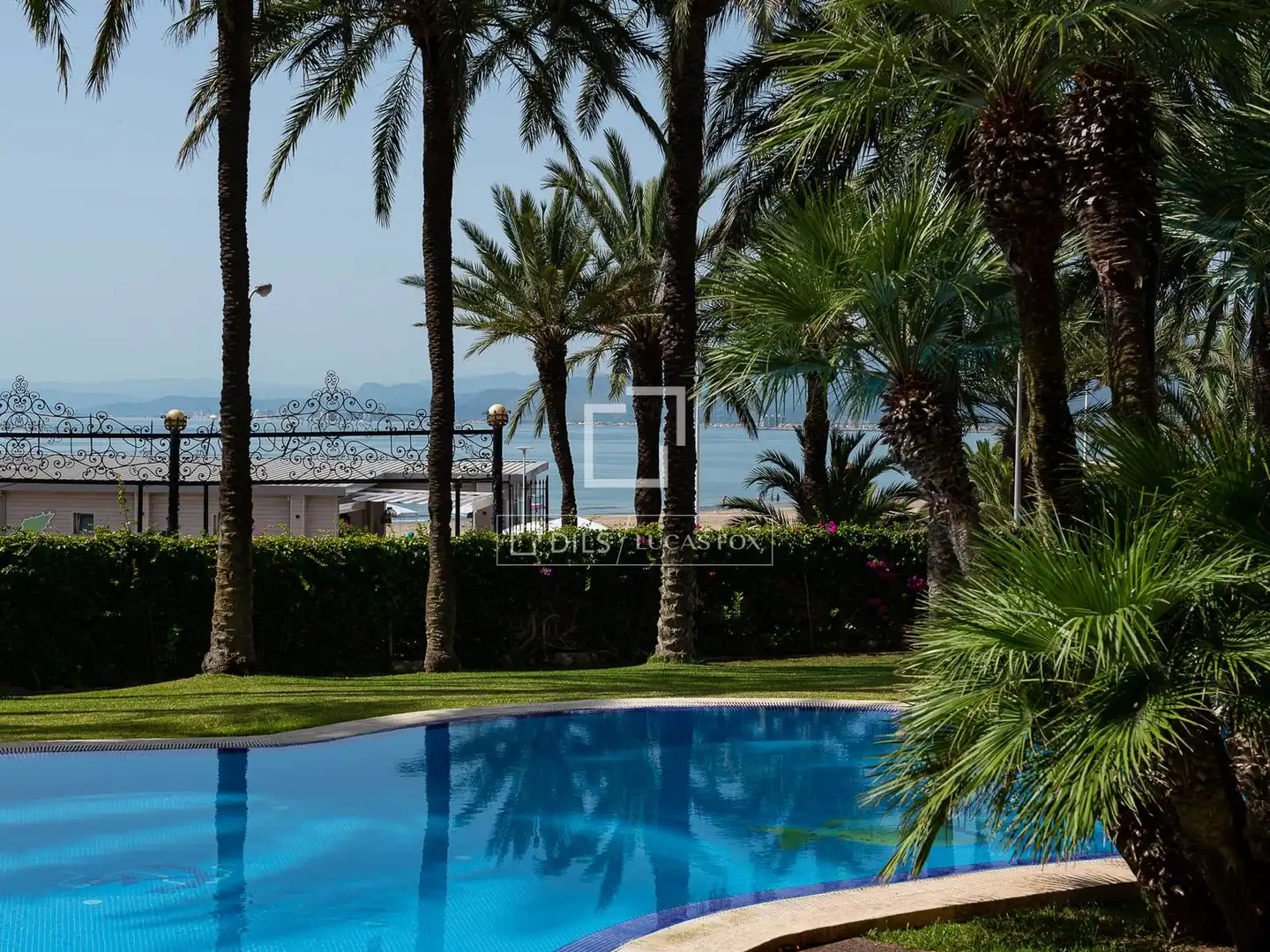 Swimming pool of Houses for sale in Cullera  with Air Conditioner, Heating and Private garden