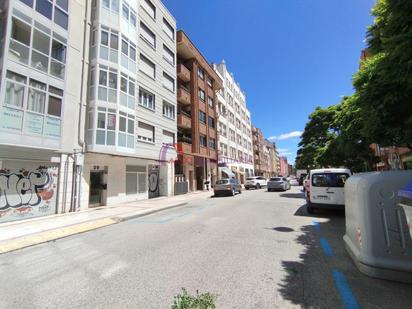 Exterior view of Flat for sale in Burgos Capital  with Heating, Parquet flooring and Terrace