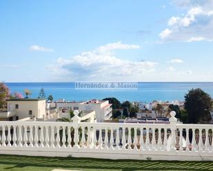 Vista exterior de Pis en venda en Torremolinos amb Jardí privat, Terrassa i Traster