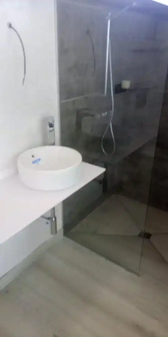 Bany de Planta baixa en venda en Salamanca amb Aire condicionat, Parquet i Forn
