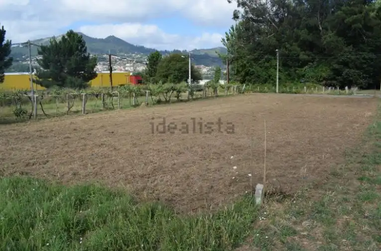 Residencial en venta en Beade 