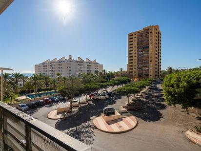 Vista exterior de Apartament en venda en Roquetas de Mar amb Terrassa