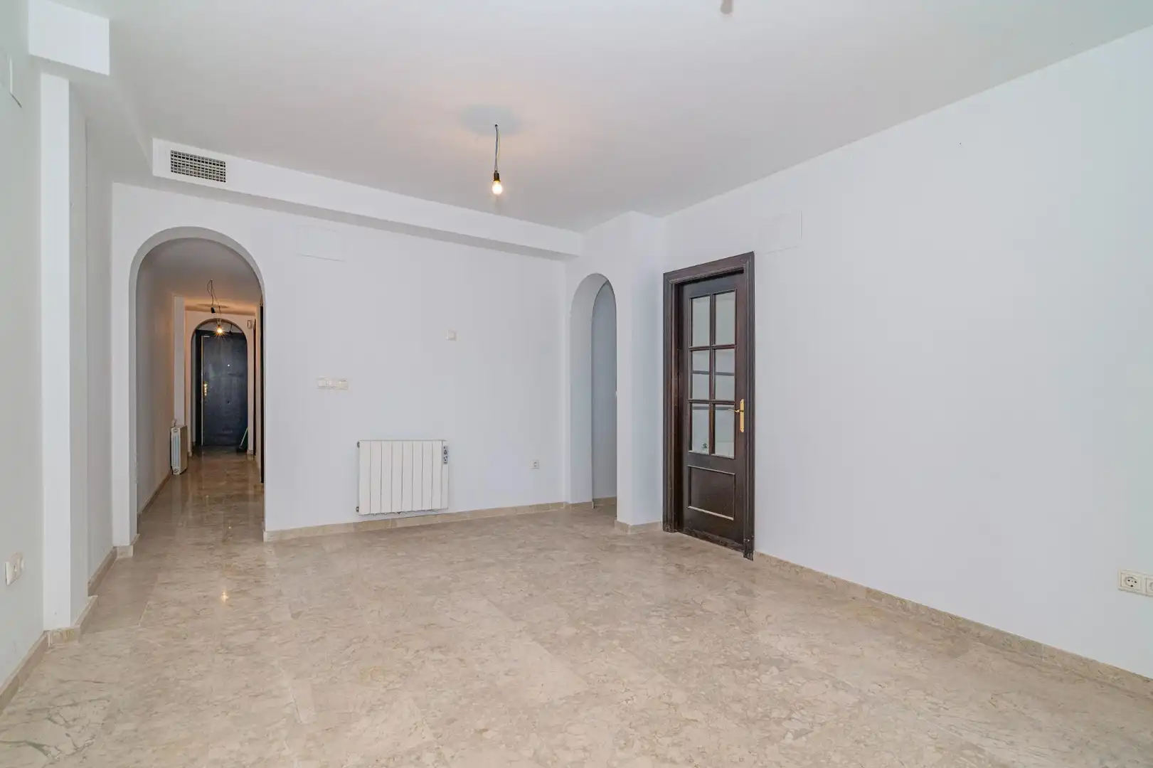 Piso en venta en La Zubia con Calefacción y Balcón