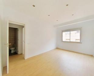 Bedroom of Flat for sale in Sabadell  with Heating, Terrace and Oven