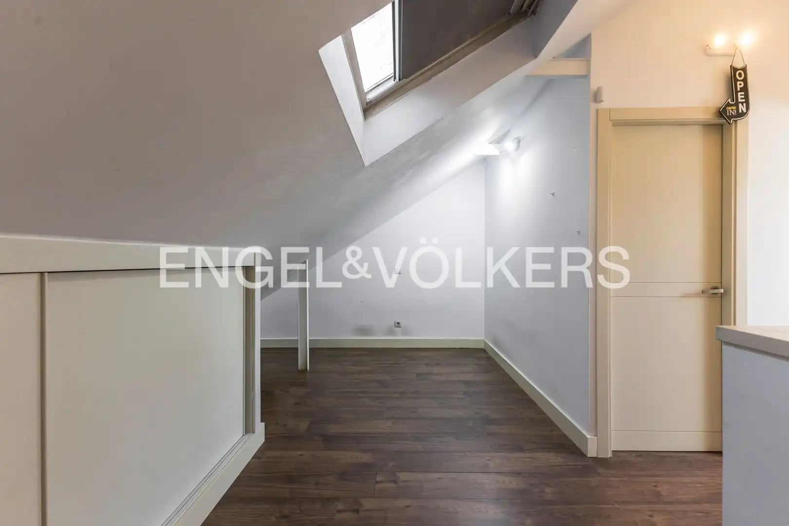 Casa a schiera con terrazza in vendita a El Soto de la Moraleja, imagen 37