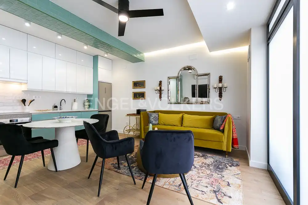 Living room of Flat for rent in Valencia  with Air Conditioner, Heating and Furnished