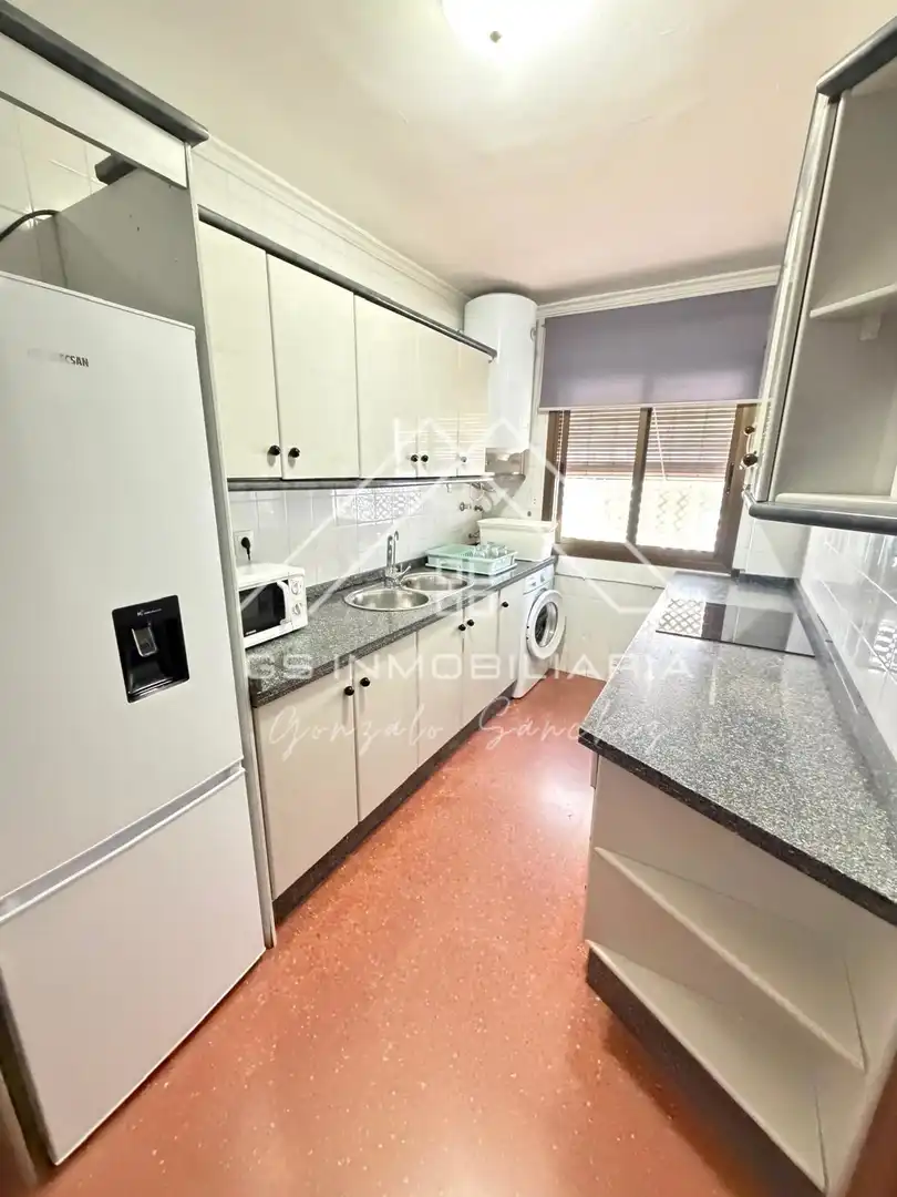 Kitchen of Flat for rent in Lucena