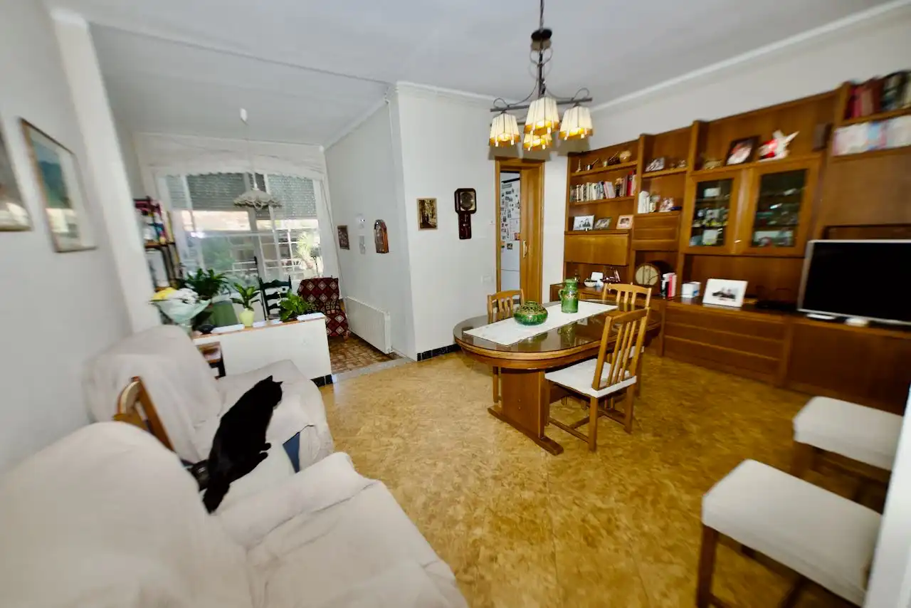 Sala d'estar de Pis en venda en Terrassa amb Calefacció, Terrassa i Forn