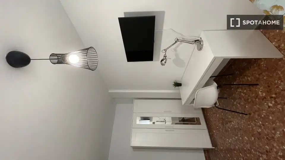 Habitación de Piso de alquiler en Burjassot con Aire acondicionado, Calefacción y Amueblado