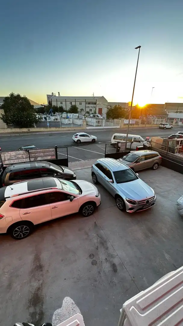 Parking of Industrial buildings for rent in Alicante / Alacant