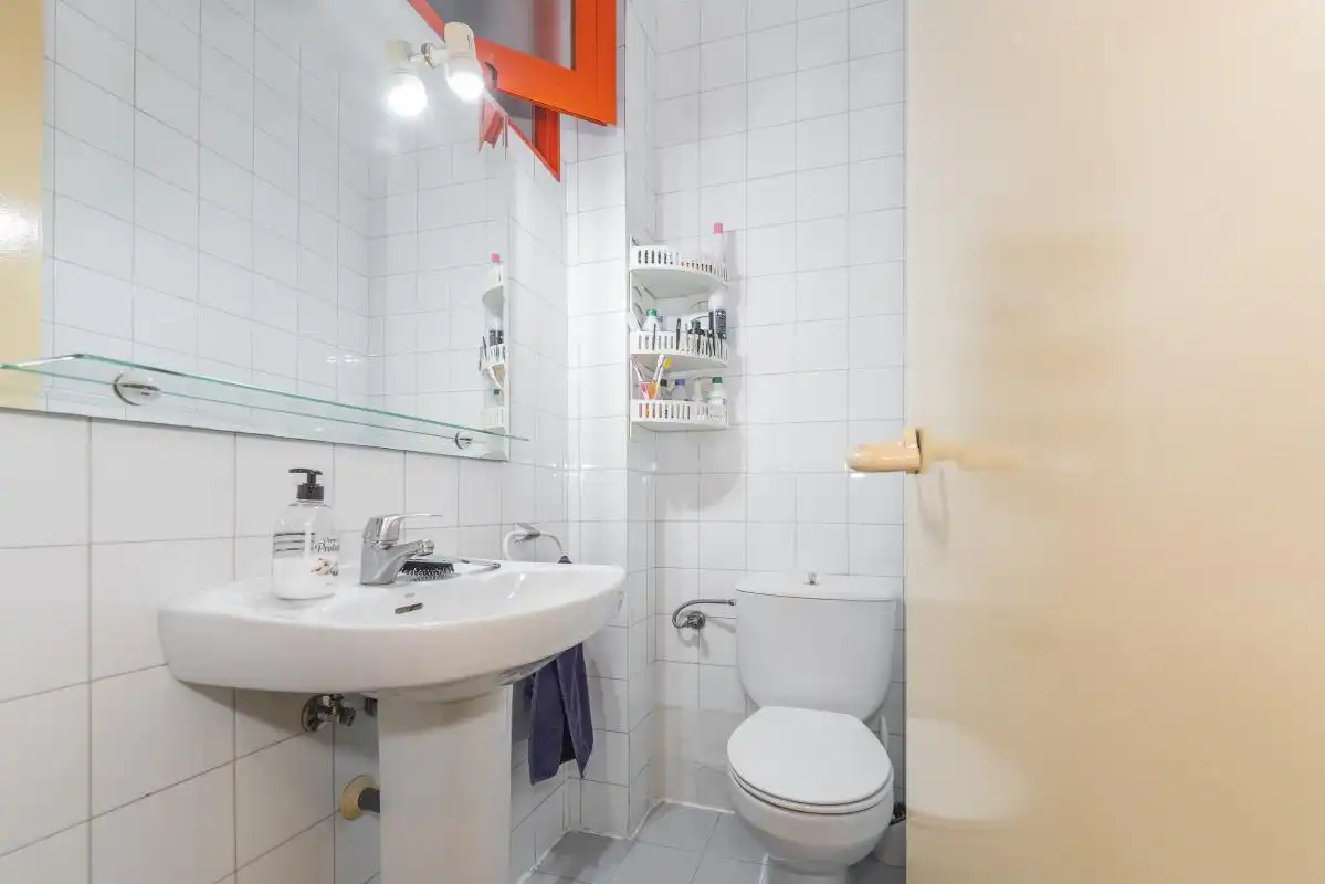 Bathroom of Duplexes for sale in Madrid  with Heating, Private garden and Terrace