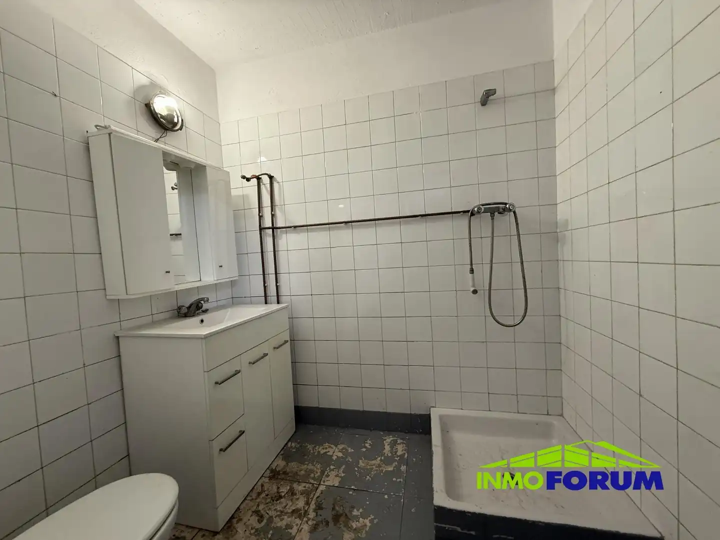 Bathroom of Commercial properties for sale in Cambre 