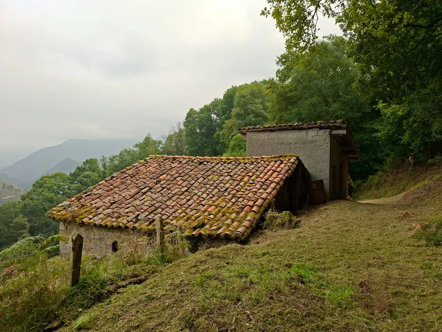Außenansicht von Country house zum Verkauf in Piloña