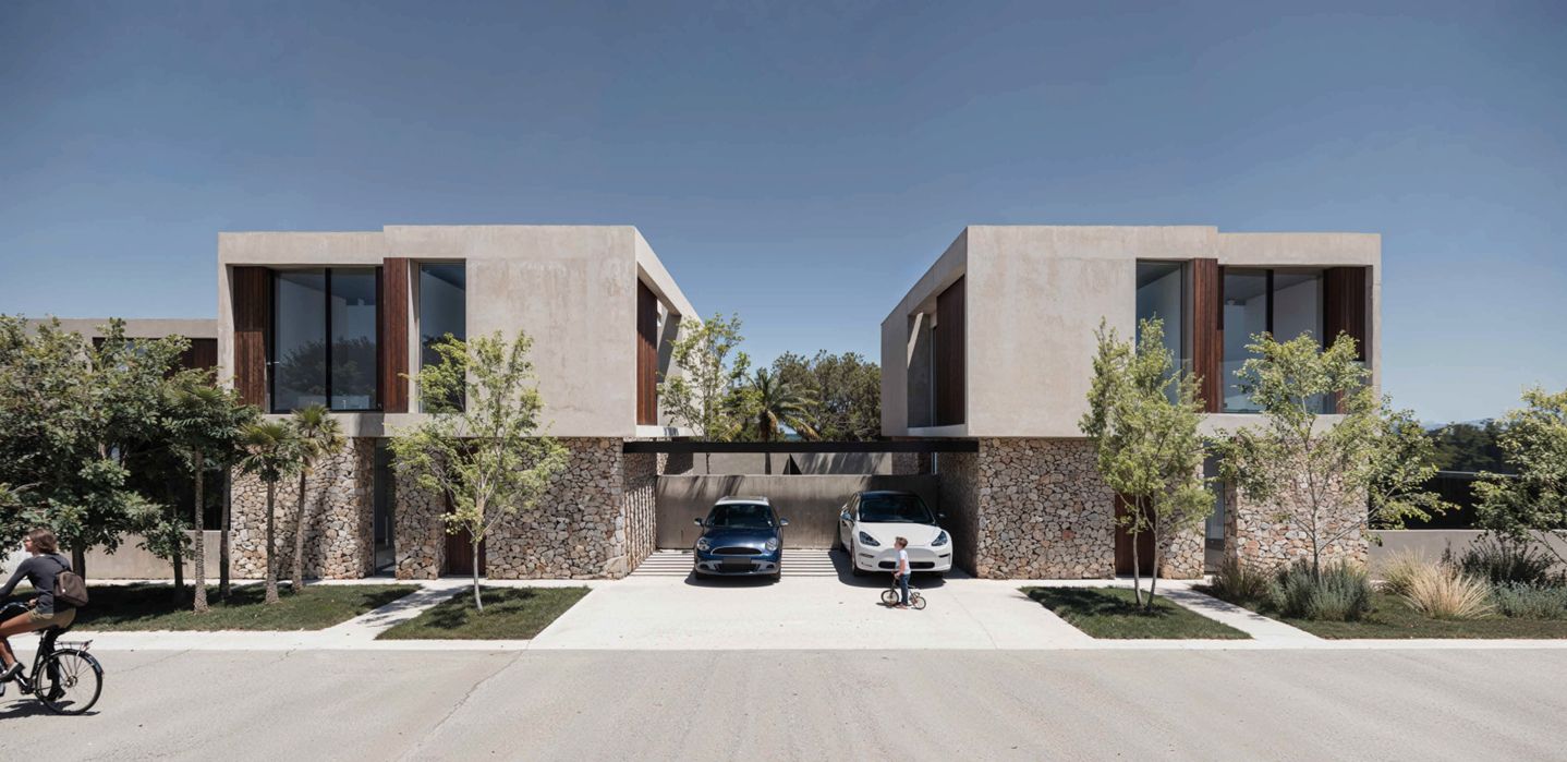 Vista exterior de Casa o xalet en venda en L'Eliana amb Jardí privat, Terrassa i Piscina