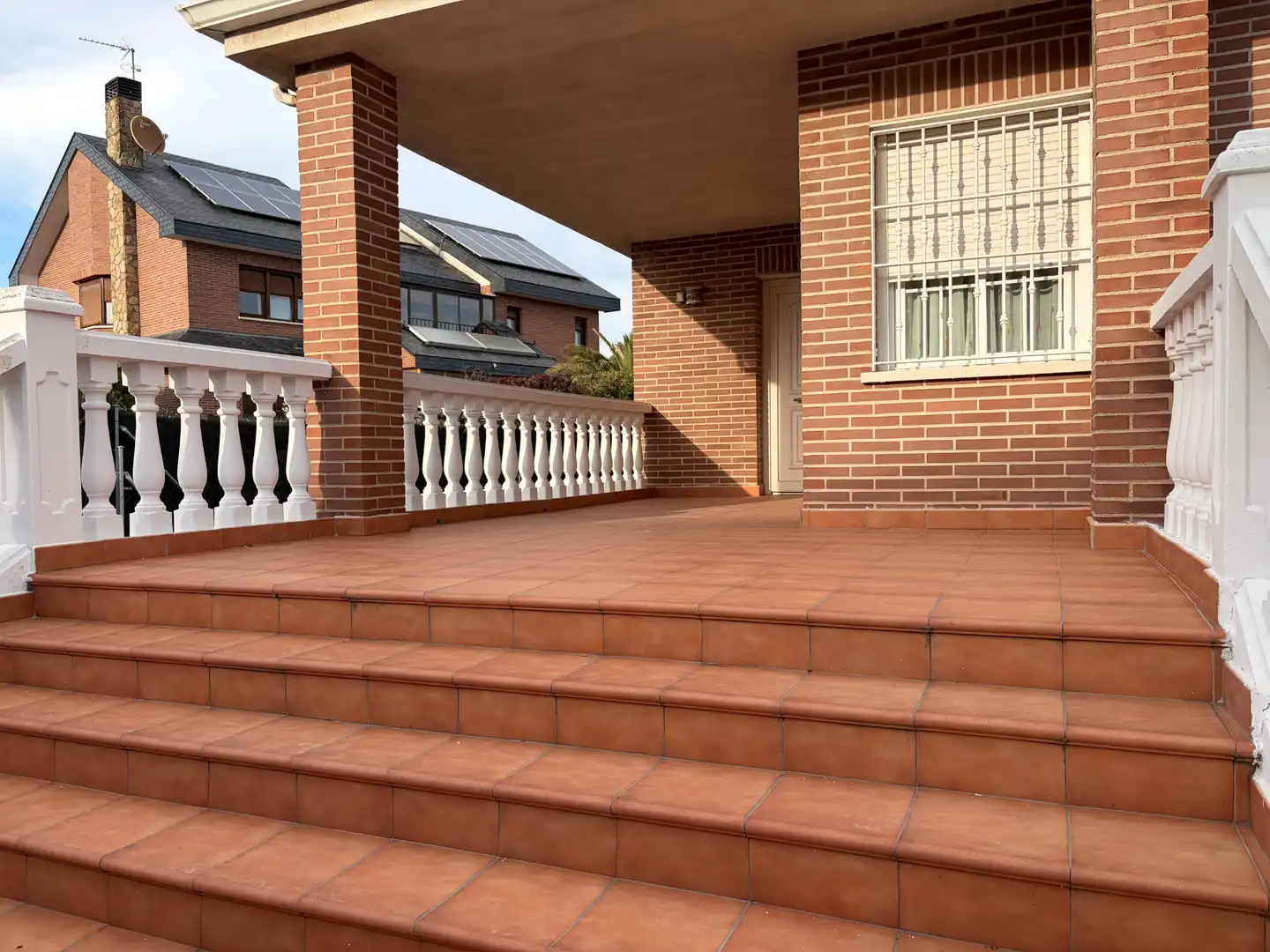 Terrassa de Casa o xalet en venda en Villalbilla amb Calefacció i Jardí privat