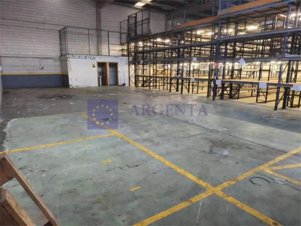 Fabrikhallen zur Miete in Ruta de la Plata