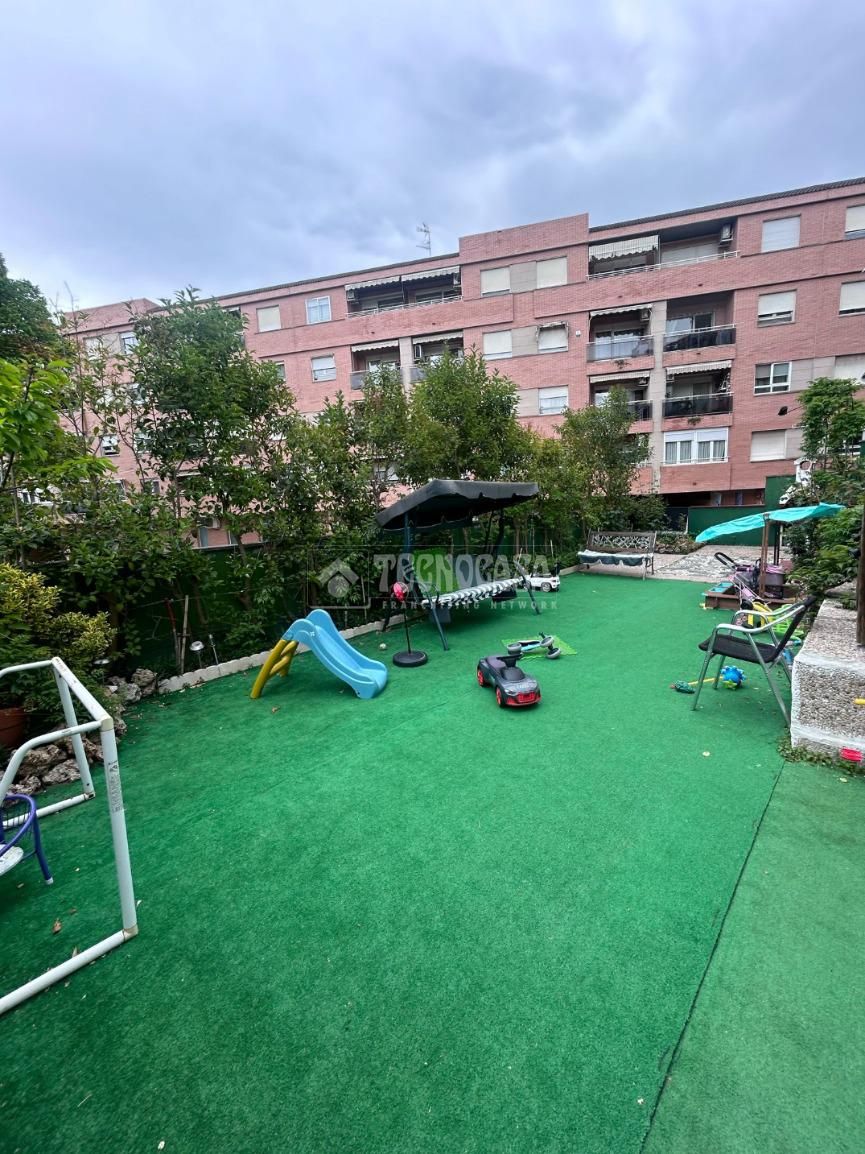 Garden of Flat for sale in Valdemoro  with Air Conditioner, Heating and Private garden
